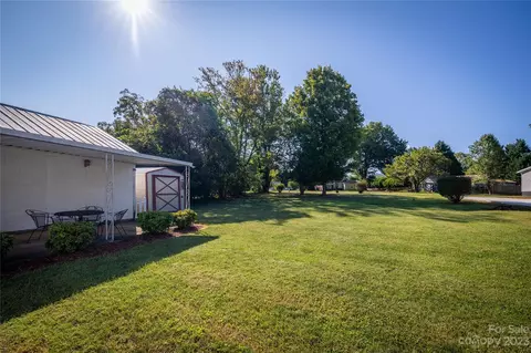 107 Burns St, Morganton, NC 28655 photo 14