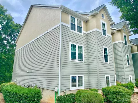 19909 Henderson A Rd #A, Cornelius, NC 28031 photo 4