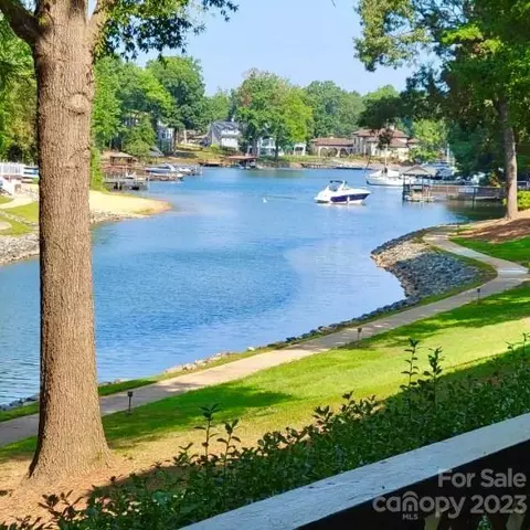 19909 Henderson A Rd #A, Cornelius, NC 28031 photo 2