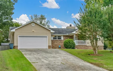 203 King David Ln, Gastonia, NC 28056