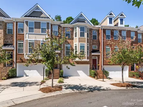 3219 Luke Crossing Dr, Charlotte, NC 28226