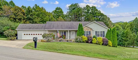 4218 Greenfield Pl, Boomer, NC 28606