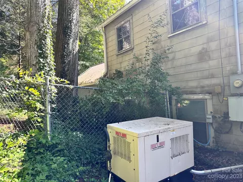 Exterior - 324 Buzzards Roost Rd, Cullowhee, NC 28723 photo 2 of 8