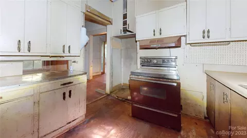 Entry Way - 324 Buzzards Roost Rd, Cullowhee, NC 28723 photo 1 of 1