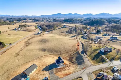 660 Alexander Rd, Alexander, NC 28701 photo 7