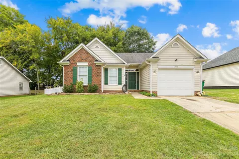 14918 Forest Mist Way, Charlotte, NC 28273