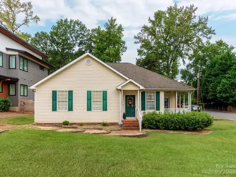 4100 Commonwealth Ave, Charlotte, NC 28205