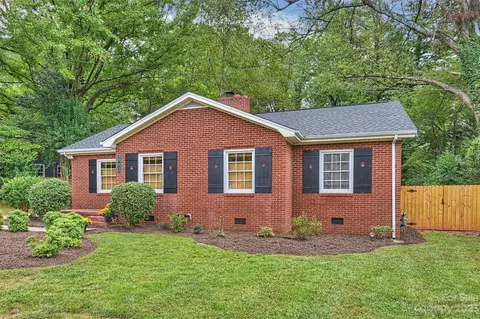 1462 Briar Creek Rd, Charlotte, NC 28205