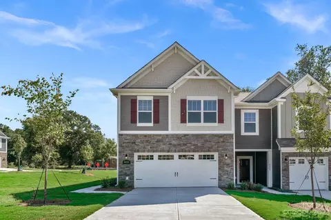 8022 Ramsburg Dr, Charlotte, NC 28269