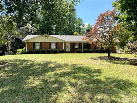 161 Cartwright Rd, Harmony, NC 28634