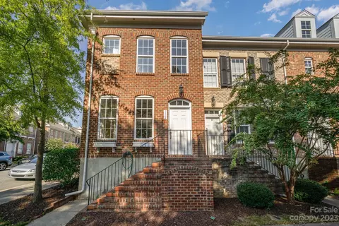 112 Dime Ln, Mooresville, NC 28117