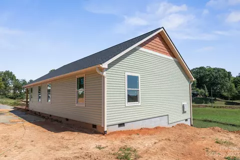 658 Alexander Rd, Alexander, NC 28701 photo 3
