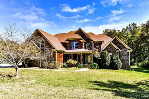 2426 Smith Rd, Clover, SC 29710