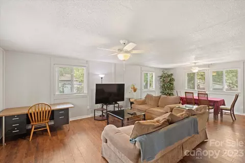 910 Efird St, Monroe, NC 28112