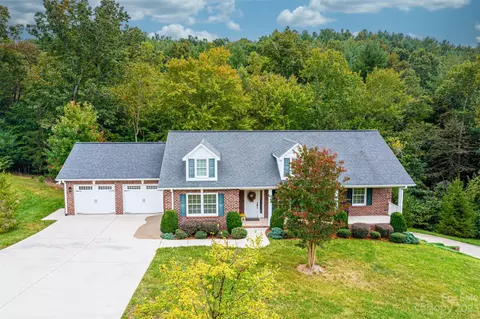 130 Roberts Ln, Lenoir, NC 28645