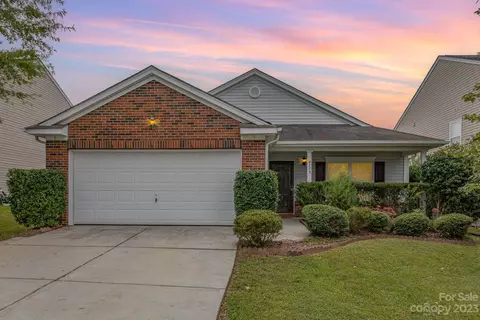 4723 Mortonhall Rd, Charlotte, NC 28215