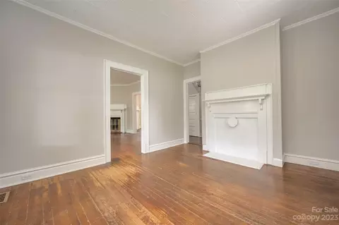 545 E Main St, Spindale, NC 28160 photo 4