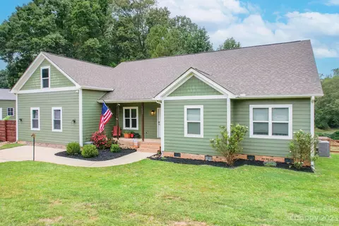 1622 Hensley E Rd E, Fort Mill, SC 29715