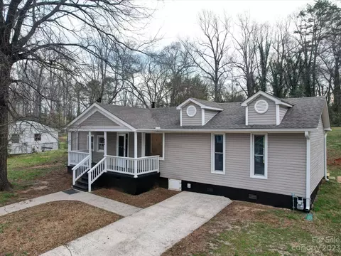 934 Chestnut St, Gastonia, NC 28054