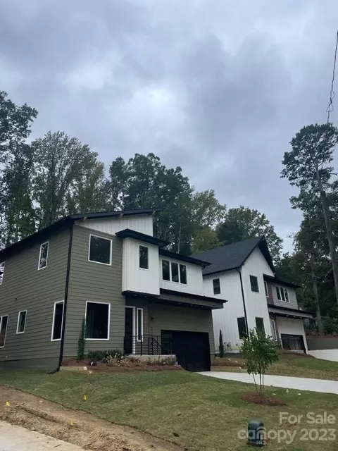 5722 Charing Pl, Charlotte, NC 28211