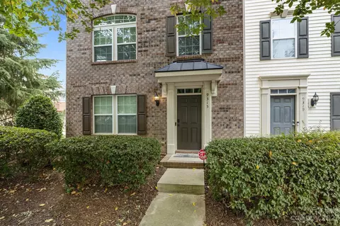 9315 Lenox Pointe Dr, Charlotte, NC 28273