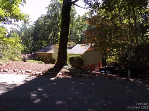 31 Saint Andrews Rd, Arden, NC 28704