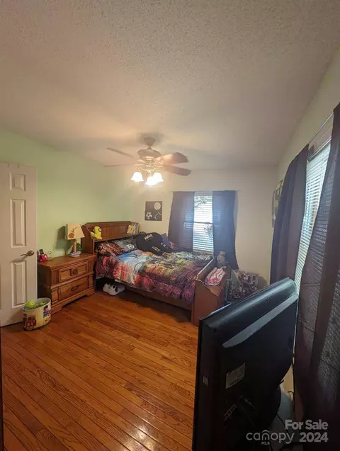Bedroom - 710 Catfish Rd, Richfield, NC 28137 photo 4 of 6