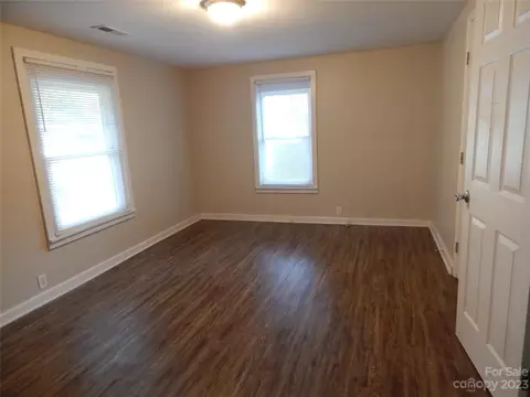 302 S Bragg St, Monroe, NC 28112 photo 3