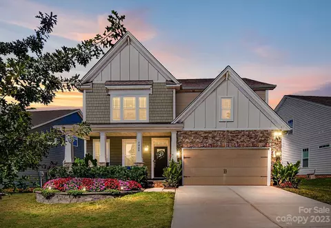 5068 Oakmere Rd, Waxhaw, NC 28173