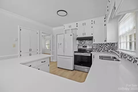5217 Clearwater Rd, Charlotte, NC 28217 photo 9