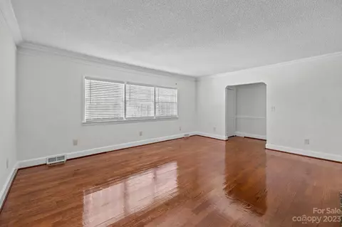 5217 Clearwater Rd, Charlotte, NC 28217 photo 4