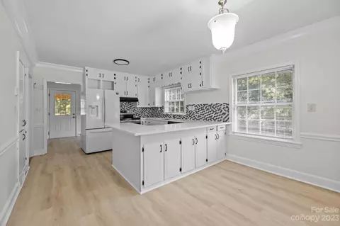 5217 Clearwater Rd, Charlotte, NC 28217 photo 7
