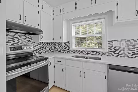 5217 Clearwater Rd, Charlotte, NC 28217 photo 8
