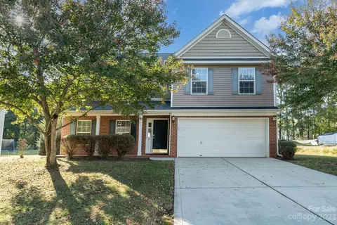 318 Logan Pl, Clover, SC 29710