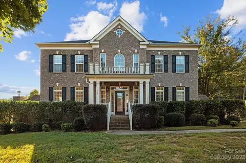 166 Herons Gate Dr, Mooresville, NC 28117