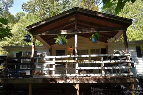 65 Boys Cove Rd, Brevard, NC 28712