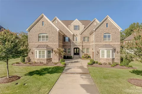 1110 Ladera Dr, Waxhaw, NC 28173