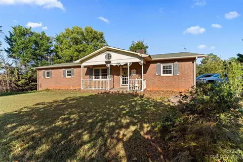 3246 Coble Dairy Rd, Hudson, NC 28638