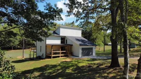 1060 Croatoan Dr, Rock Hill, SC 29730