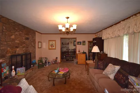 205 Mull Ln, Morganton, NC 28655 photo 10