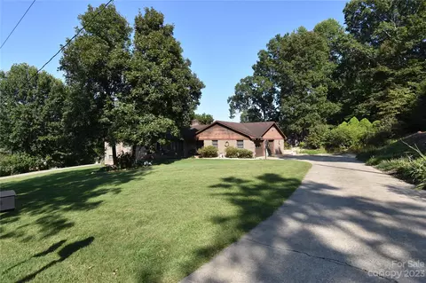 205 Mull Ln, Morganton, NC 28655 photo 3