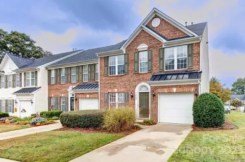 408 Canoe Ct, Rock Hill, SC 29732