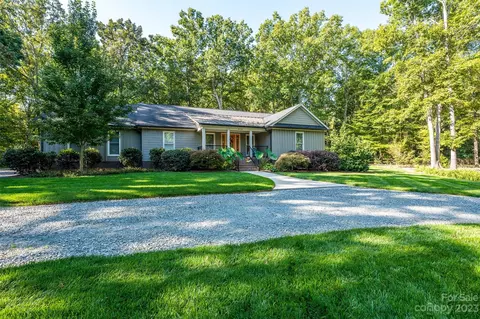 216 Hugh Crocker Rd, Matthews, NC 28104