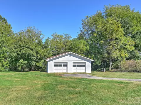 80 Lowe St, Canton, NC 28716 photo 32