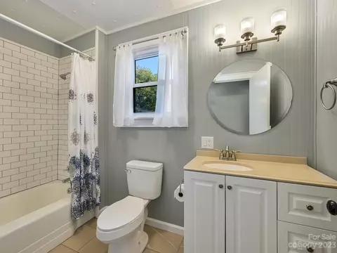 80 Lowe St, Canton, NC 28716 photo 12