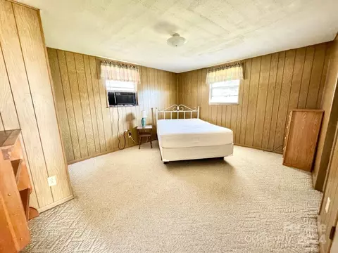 Bedroom - 565 Neely Rd, Brevard, NC 28712 photo 5 of 5