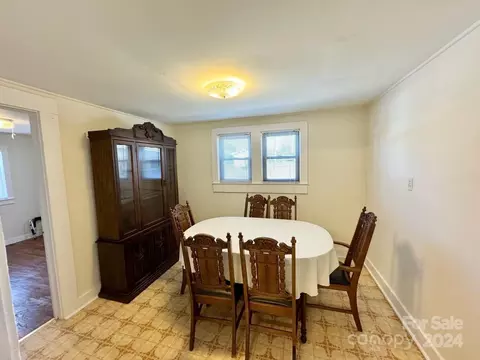 Dining - 565 Neely Rd, Brevard, NC 28712 photo 2 of 2