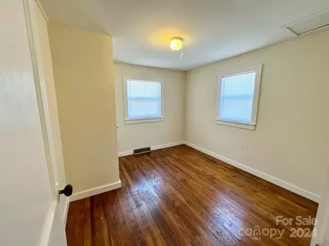 Bedroom - 565 Neely Rd, Brevard, NC 28712 photo 2 of 5