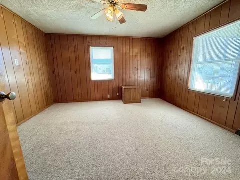 Bedroom - 565 Neely Rd, Brevard, NC 28712 photo 1 of 5