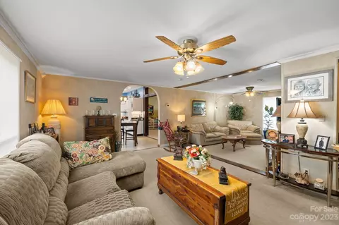 338 Divide Loop, Flat Rock, NC 28731 photo 12